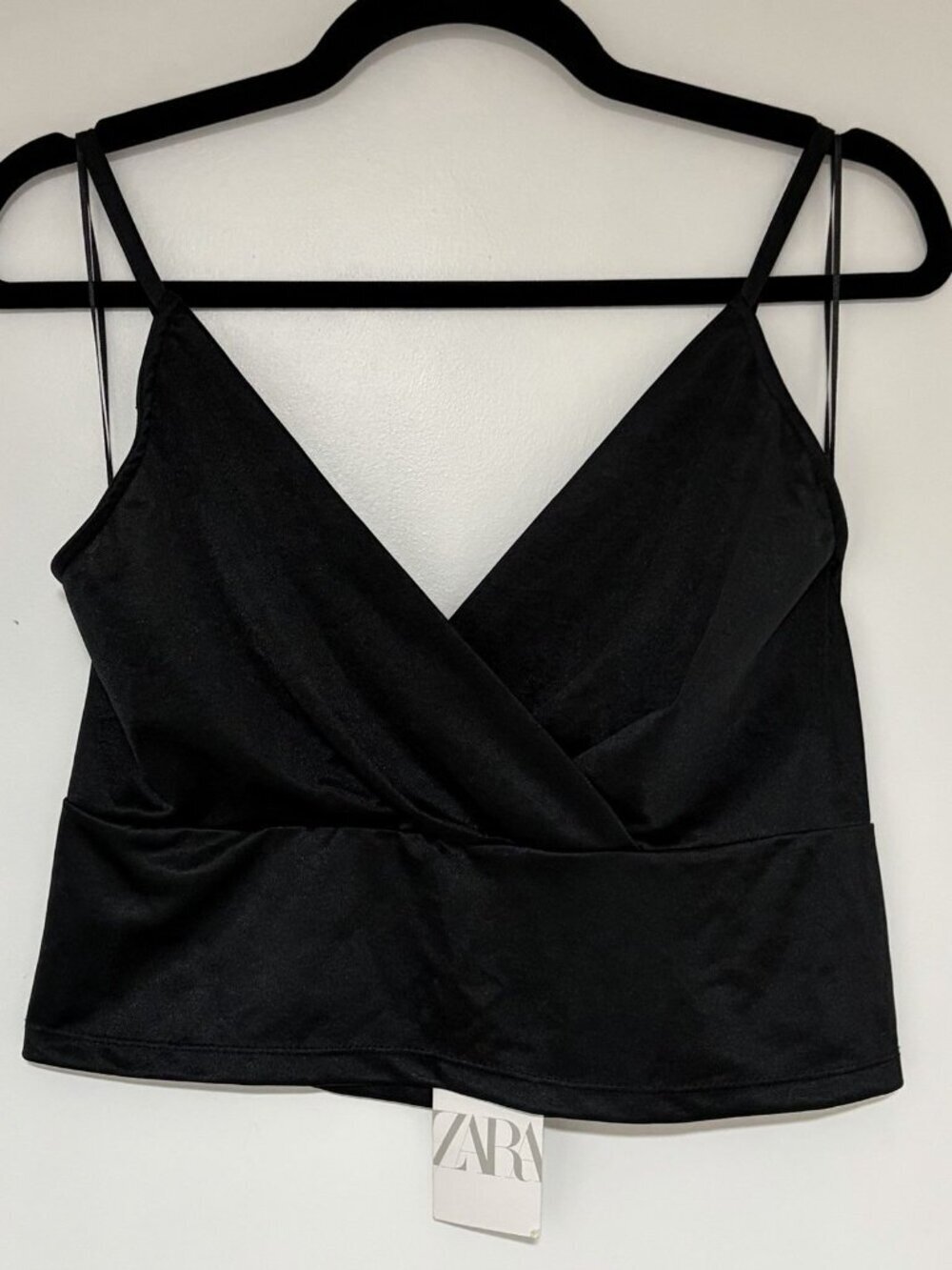 Zara Women’s Black Sleeveless Cropped Cross Front Blouse Size Large NWT